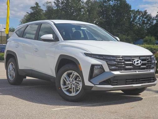 Serenity White Pearl 2026 Hyundai TUCSON SE