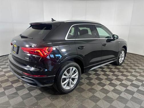 2023 Audi Q3 Premium 45 TFSI S line quattro Tiptronic