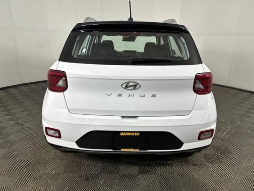 2023 Hyundai VENUE Limited