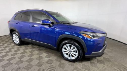 Blue Crush Metallic 2022 Toyota Corolla Cross LE