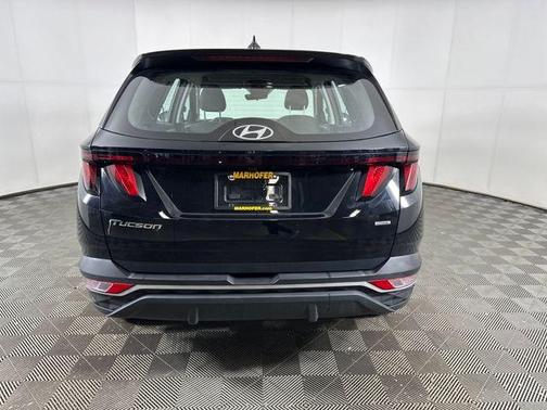 2023 Hyundai TUCSON SE
