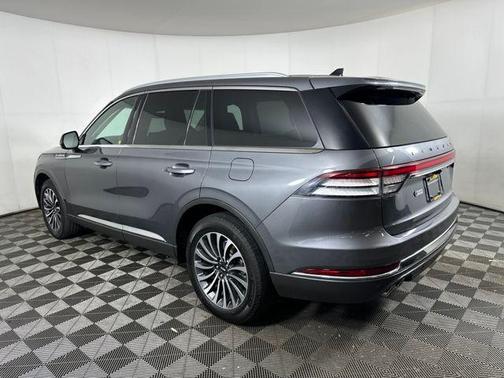 2022 Lincoln Aviator Standard AWD
