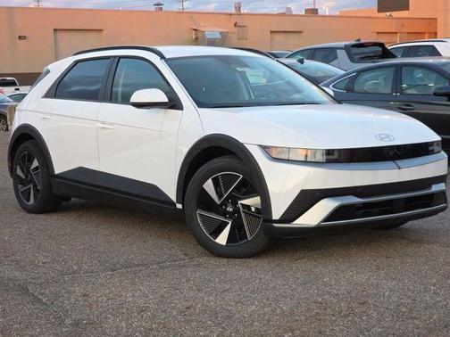 2025 Hyundai IONIQ 5 SEL