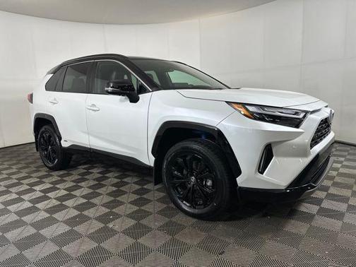 2024 Toyota RAV4 Hybrid SE
