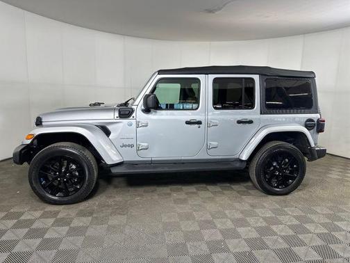 2022 Jeep Wrangler Unlimited 4xe Sahara