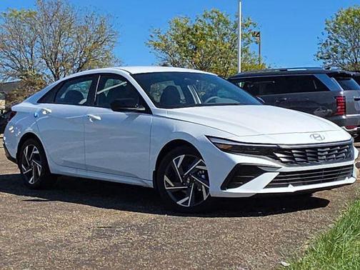 2025 Hyundai ELANTRA HEV SEL Sport