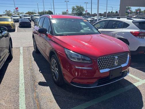 2022 Lincoln Corsair Standard