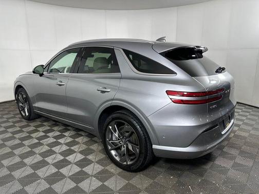 2023 Genesis Electrified GV70 Advanced AWD
