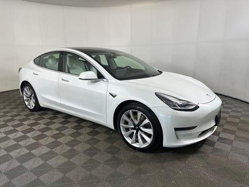 2020 Tesla Model 3 Long Range