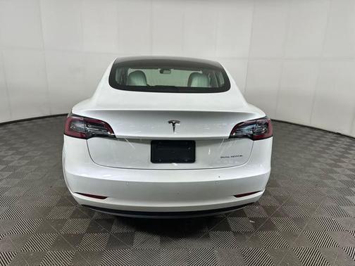 2020 Tesla Model 3 Long Range