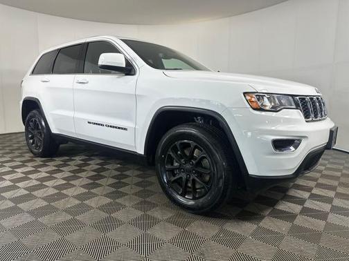 2022 Jeep Grand Cherokee Laredo
