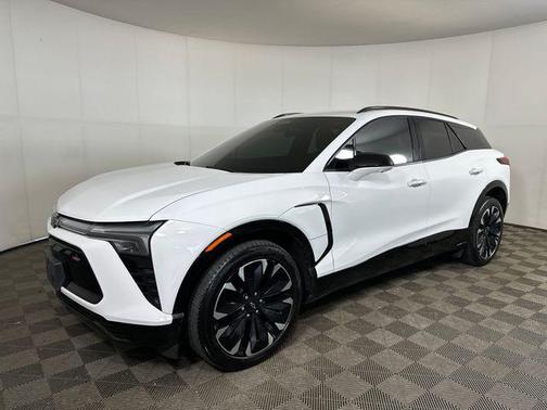 Summit White 2024 Chevrolet Blazer EV eAWD RS