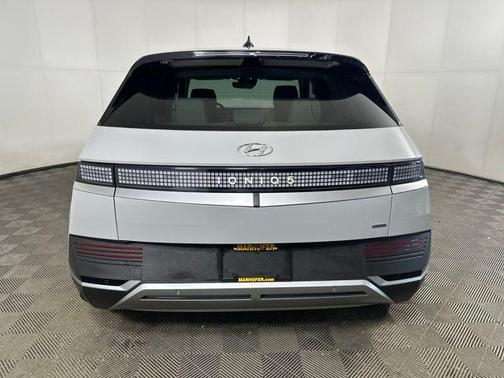 2022 Hyundai IONIQ 5 SEL