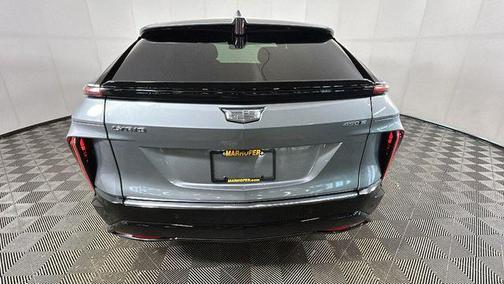 Argent Silver Metallic 2024 Cadillac LYRIQ Tech