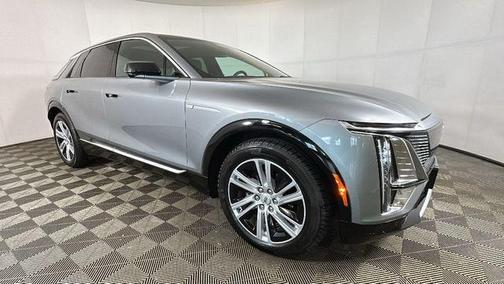 Argent Silver Metallic 2024 Cadillac LYRIQ Tech