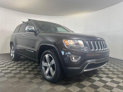 Brilliant Black Crystal Pearlcoat 2015 Jeep Grand Cherokee Limited