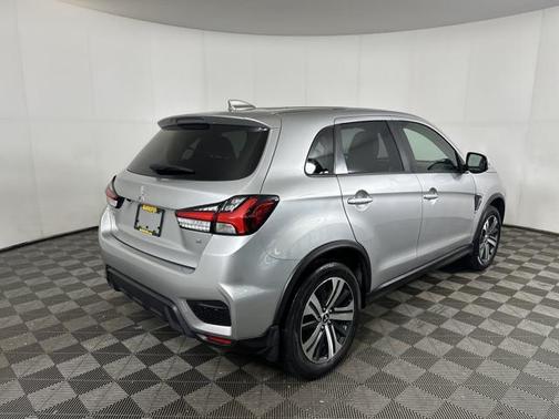 2022 Mitsubishi Outlander Sport SE