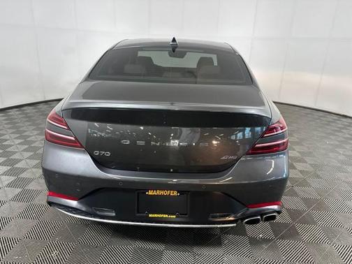2022 Genesis G70 2.0T AWD