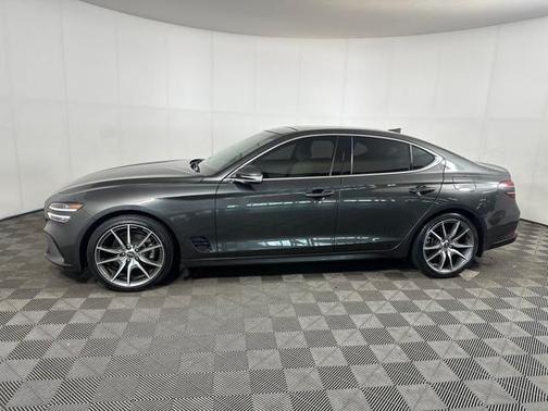 2022 Genesis G70 2.0T AWD