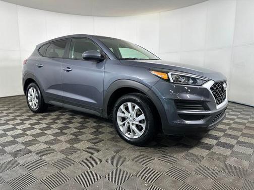 2021 Hyundai TUCSON SE