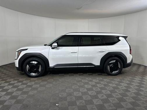 2024 Kia EV9 Wind