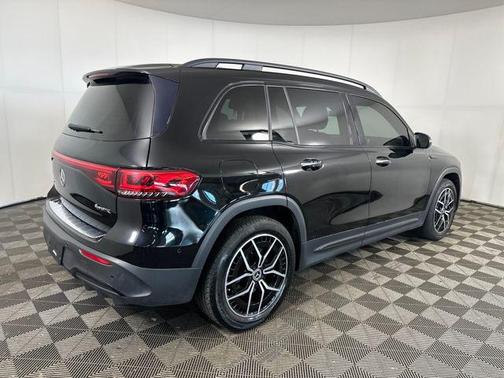 2022 Mercedes-Benz EQB 300 4MATIC