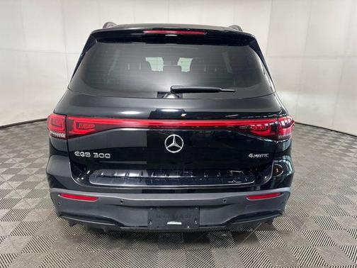 2022 Mercedes-Benz EQB 300 4MATIC