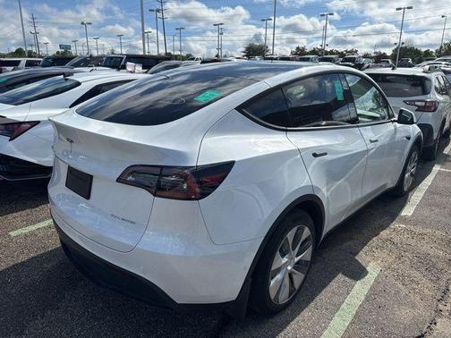 2021 Tesla Model Y Long Range Dual Motor All-Wheel Drive