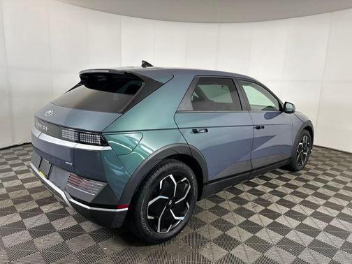 2023 Hyundai IONIQ 5 SE