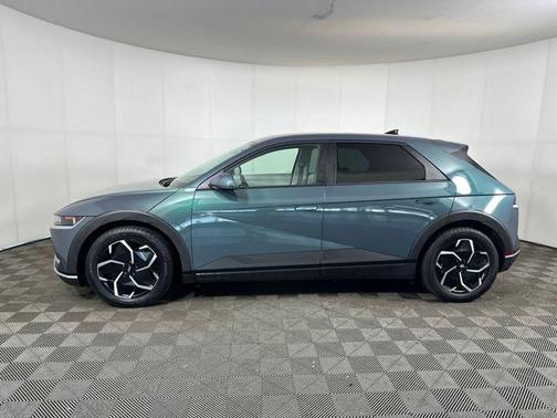 2023 Hyundai IONIQ 5 SE