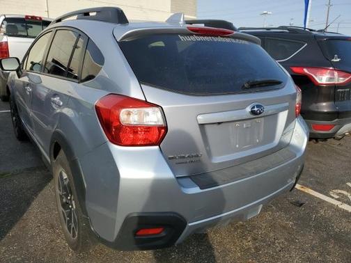 Photo 4 of 4 of 2017 Subaru Crosstrek 2.0i Limited