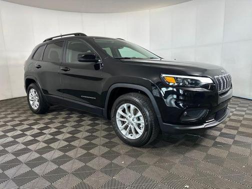 2022 Jeep Cherokee Latitude Lux