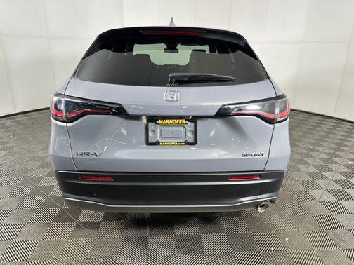 Urban Gray Pearl 2025 Honda HR-V AWD Sport