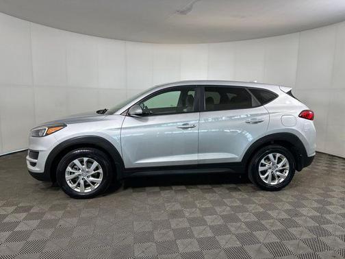 Molten Silver 2019 Hyundai TUCSON SE