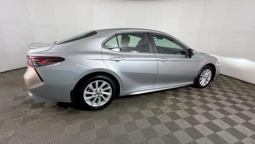 Celestial Silver Metallic 2024 Toyota Camry SE