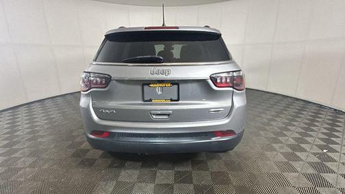 Billet Silver Metallic Clearcoat 2022 Jeep Compass Latitude Lux
