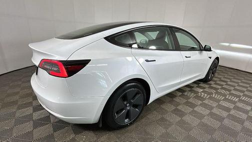 Pearl White Multi-Coat 2021 Tesla Model 3 Standard Range Plus