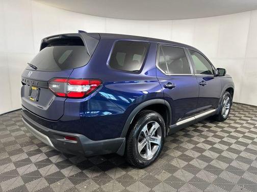 2023 Honda Pilot 2WD EX-L 7 Passenger