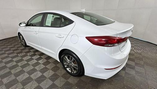 Quartz White Pearl 2017 Hyundai ELANTRA SE