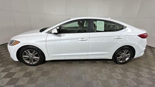 Quartz White Pearl 2017 Hyundai ELANTRA SE