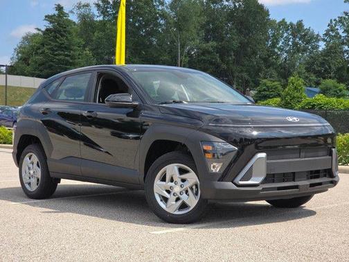 2025 Hyundai KONA SE