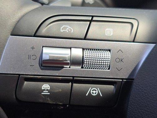 2025 Hyundai SONATA Hybrid SE