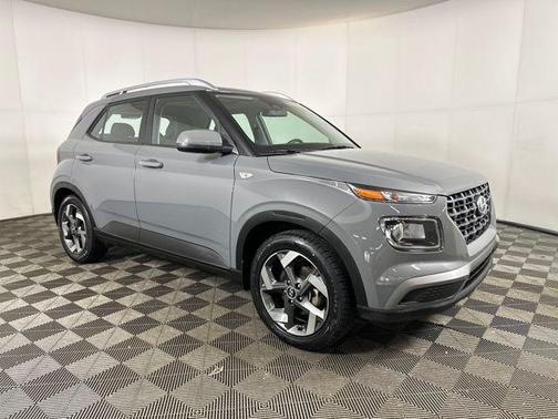 2023 Hyundai VENUE SEL