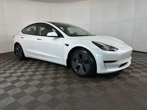 2023 Tesla Model 3 Standard Range
