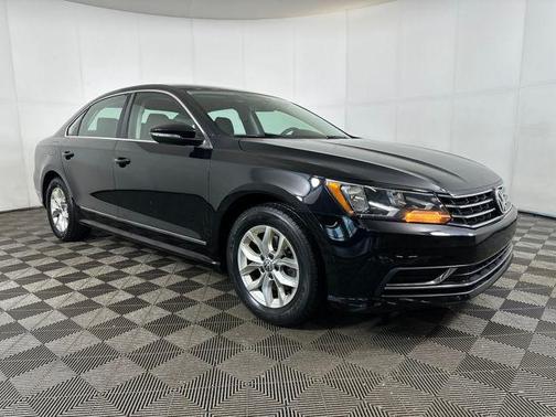 2016 Volkswagen Passat 1.8T S