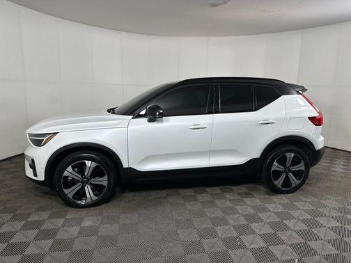 2023 Volvo XC40 Recharge Pure Electric Twin Plus