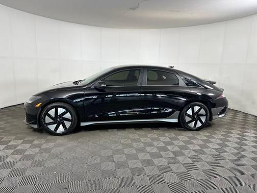 2023 Hyundai IONIQ 6 SE Standard Range