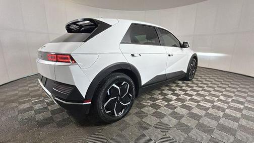 Atlas White 2023 Hyundai IONIQ 5 SEL