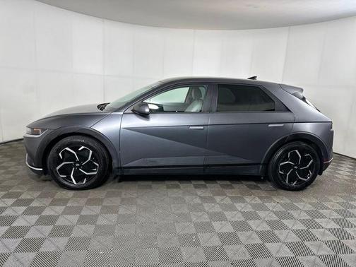 2022 Hyundai IONIQ 5 SEL
