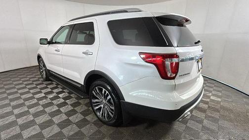 White Platinum Metallic Tri-Coat 2017 Ford Explorer Platinum